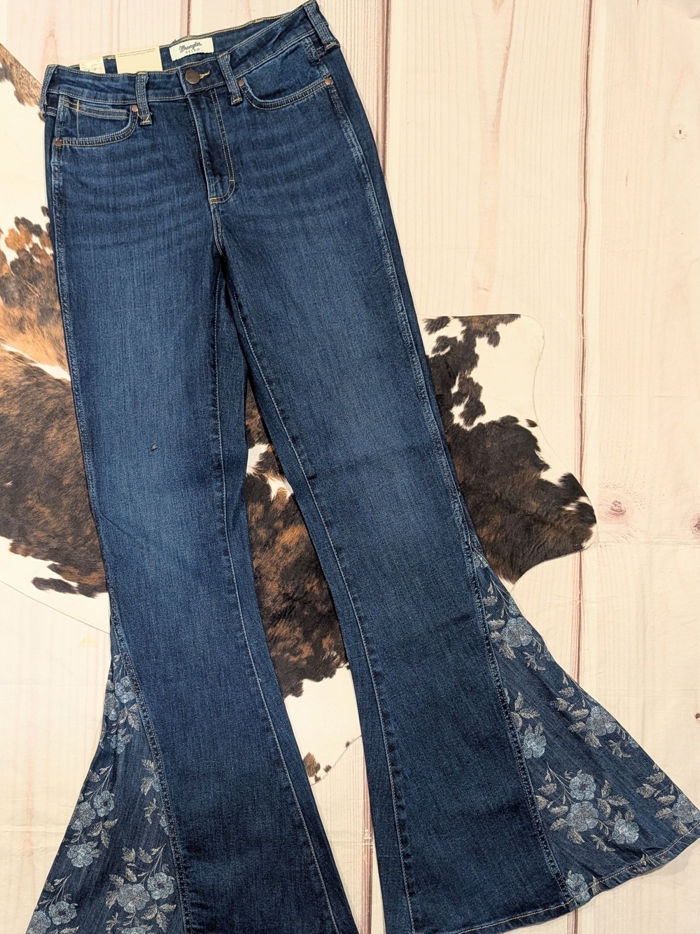 Wrangler Women's Retro Bailey High Rise Flare Jeans
